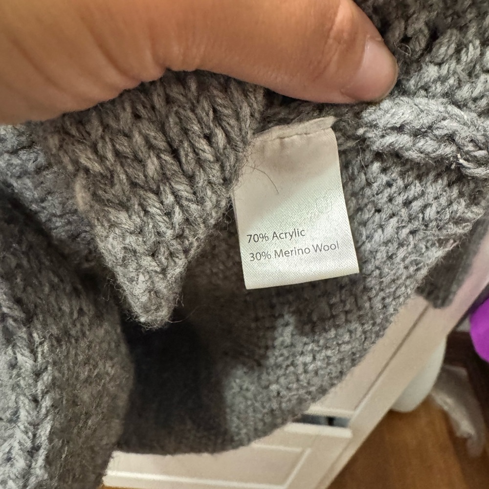 Bianca B. Gray Women's Cable Knit Wool Blend Cardigan Medium - Picture 6 of 10